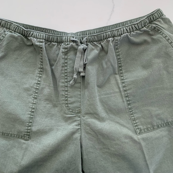 LL Bean 20 Reg. Sun washed Canvas Pants Olive New No Tag - Picture 2 of 12